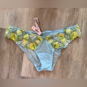 Lemon embroidery lingerie